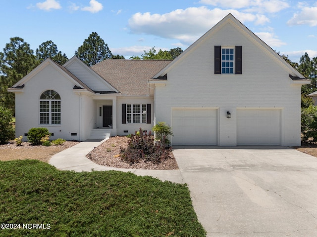 view of front facade featuring a garage