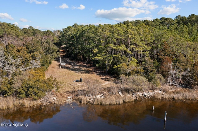 Listing photo 3 for 351 Queens Creek Rd, Swansboro NC 28584