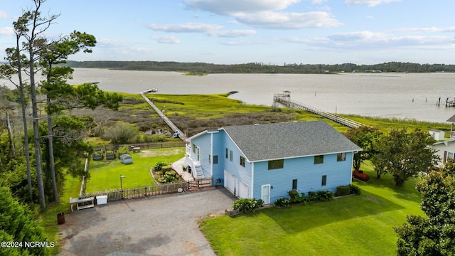 bird's eye view with a water view