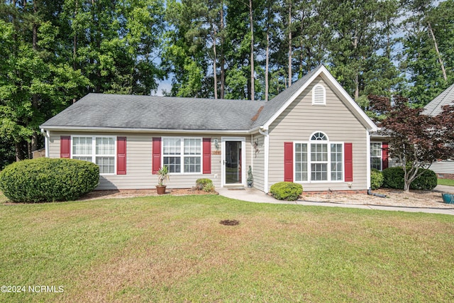 view of front of house with a front yard