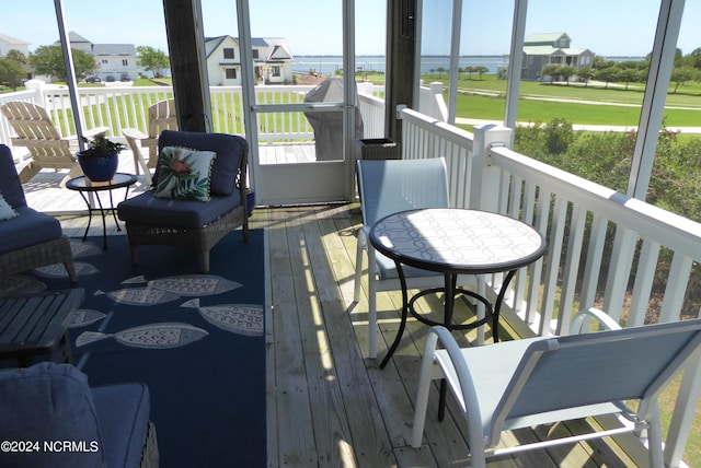 view of sunroom / solarium