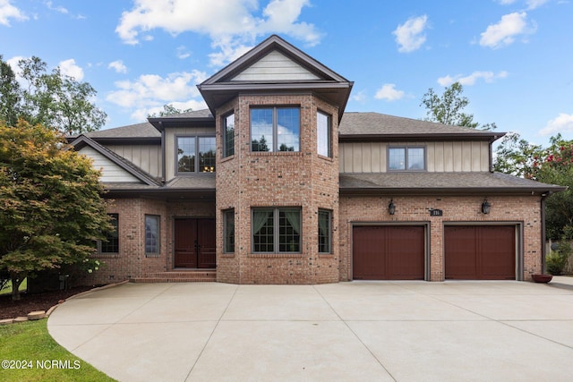 view of front of house featuring a garage