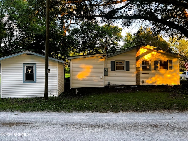 view of front of property