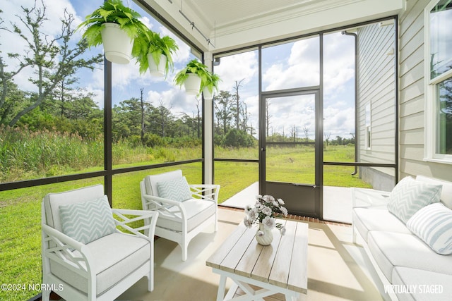 view of sunroom / solarium