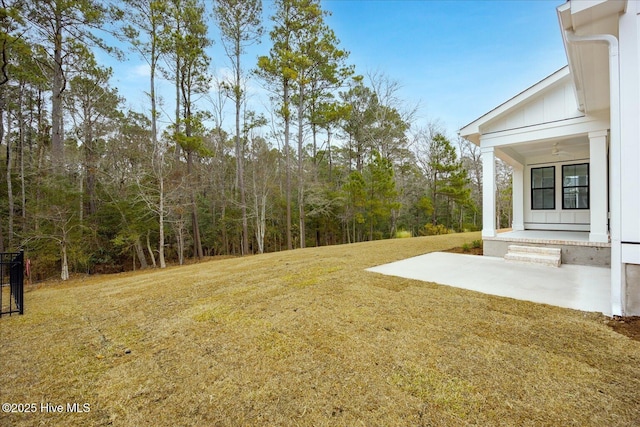 view of yard with a patio