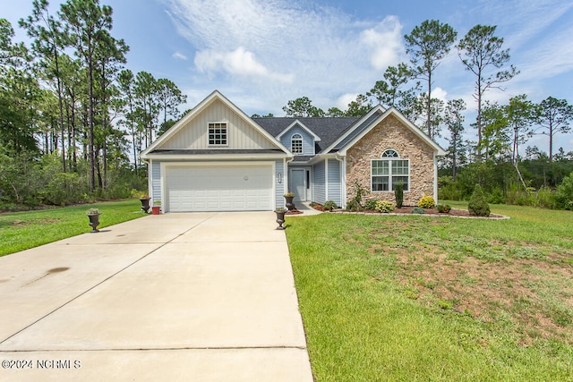 view of front of house with a front yard