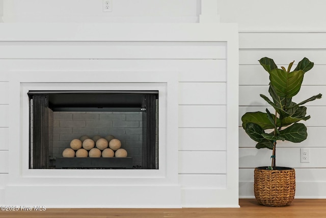 3404 Eagle Crest Dr SW, Supply, NC 28462 - detailed view of wood finished floors