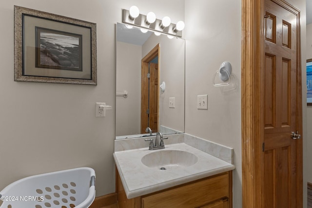 bathroom with vanity