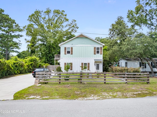 view of front of house