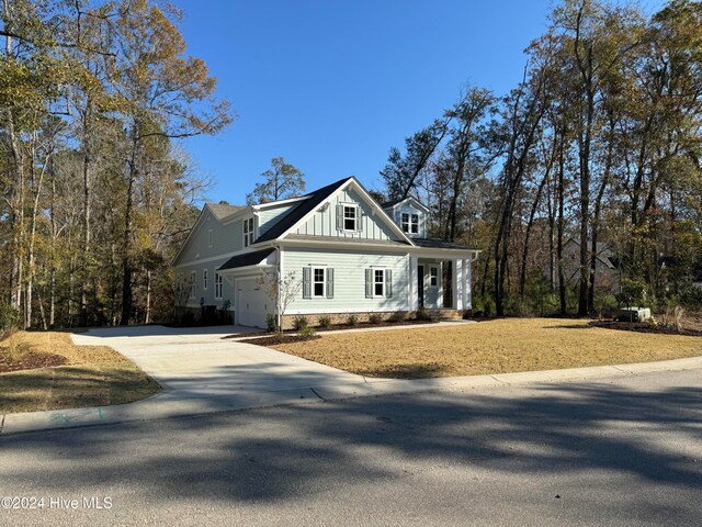 craftsman-style house with a garage