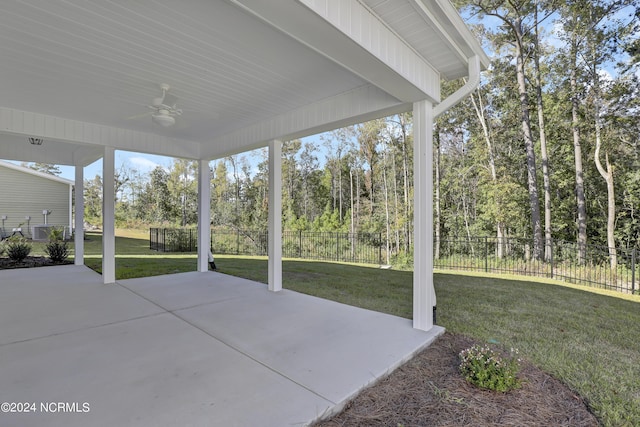 65 Tilloo Cut Way, Hampstead, NC 28443 - unfurnished sunroom featuring ceiling fan