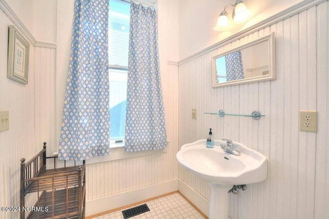 bathroom featuring tile patterned floors