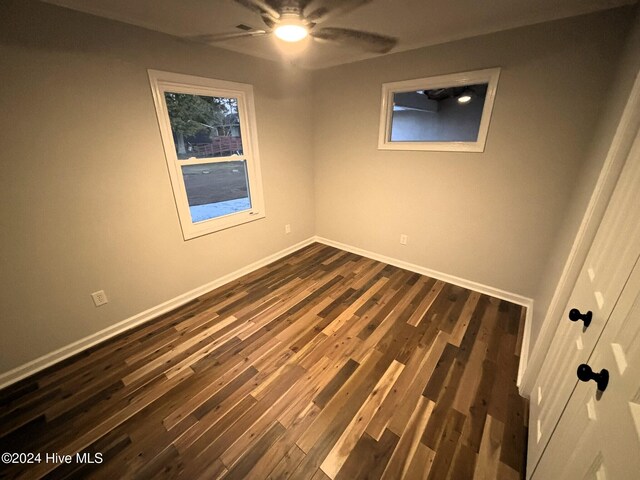 full bathroom with enclosed tub / shower combo, toilet, ornamental molding, and vanity