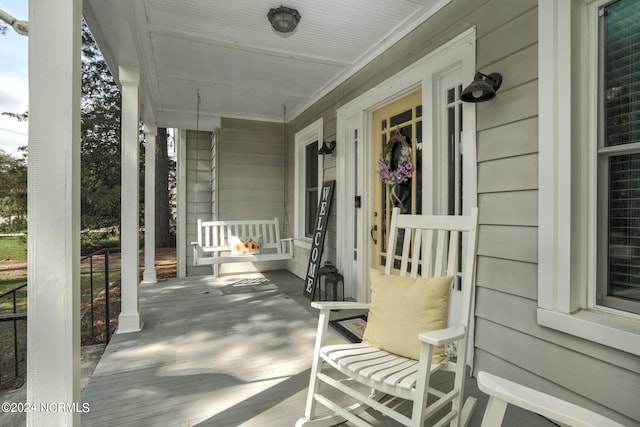 view of patio / terrace with covered porch