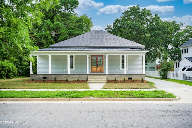 view of front of house with covered porch