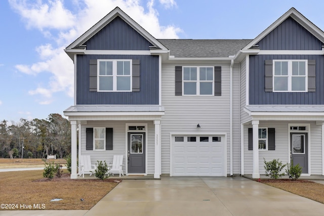 view of front of house with a garage