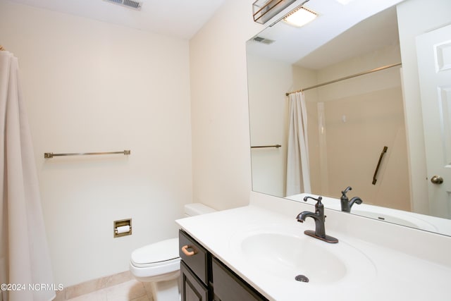 full bath featuring visible vents, a shower with shower curtain, toilet, vanity, and tile patterned floors