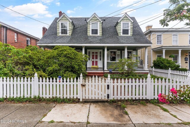 view of front of home featuring covered porch