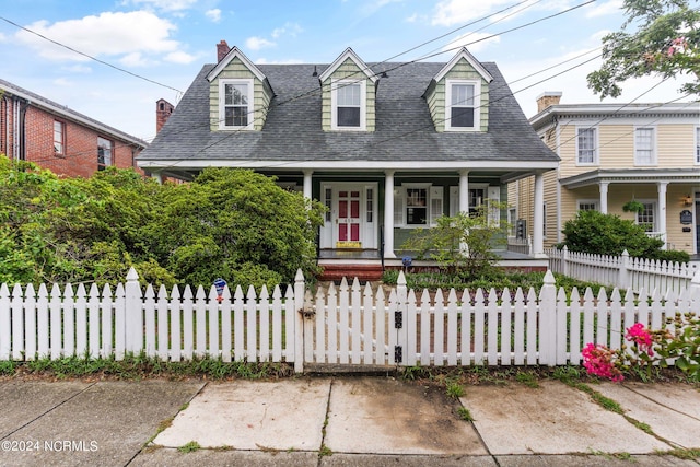 view of front facade with covered porch