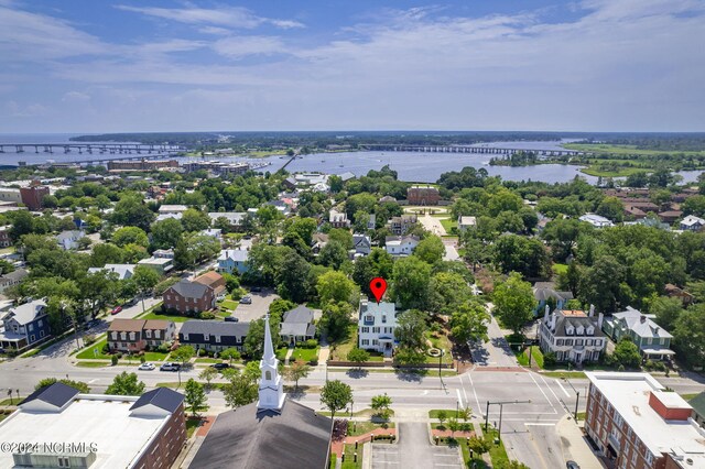 bird's eye view with a water view