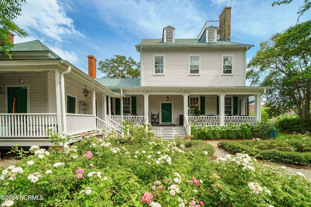 view of front of house with a porch