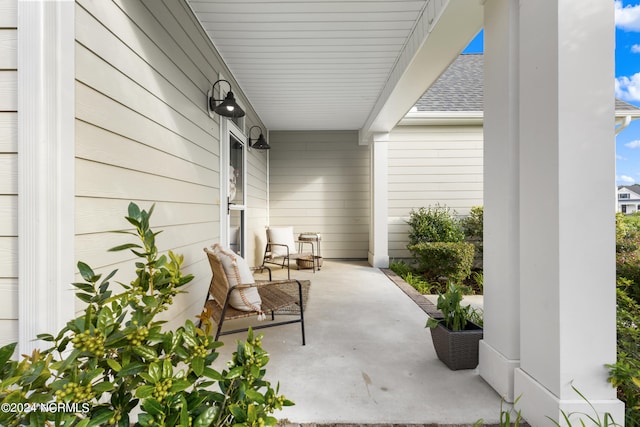 view of patio / terrace featuring covered porch