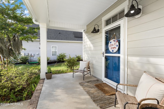 view of patio / terrace with covered porch