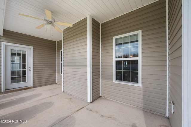 view of patio with ceiling fan