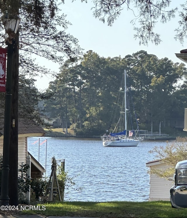 212 S Main St, Bath, NC 27808 - water view