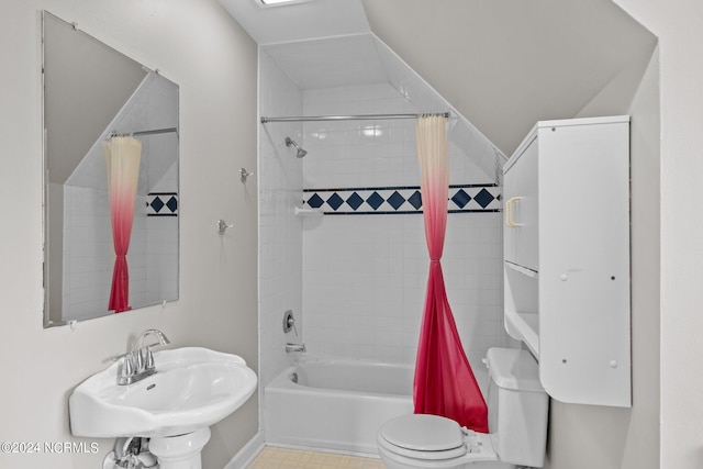 full bathroom featuring shower / bathtub combination with curtain, toilet, tile patterned floors, and sink