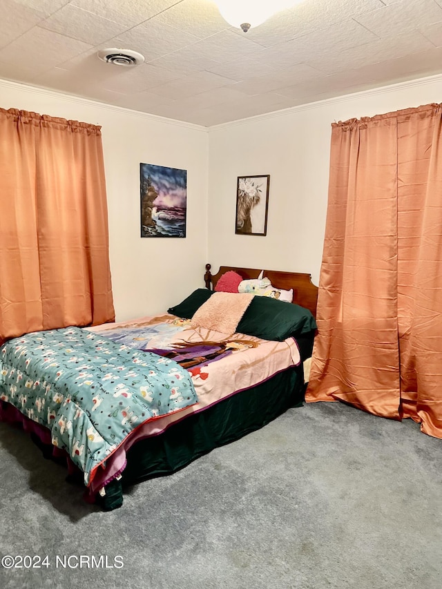 bedroom with carpet floors