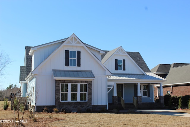 view of front of house with a porch