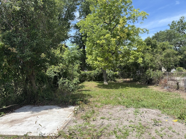 1208 S 9th St, Wilmington, NC 28401 - view of yard featuring a patio