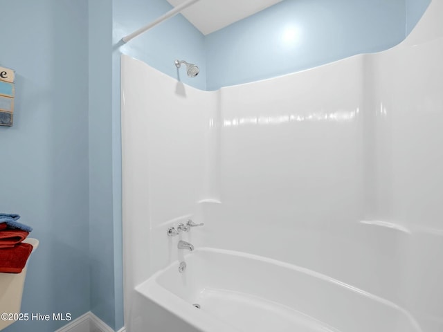 bathroom featuring shower / tub combination