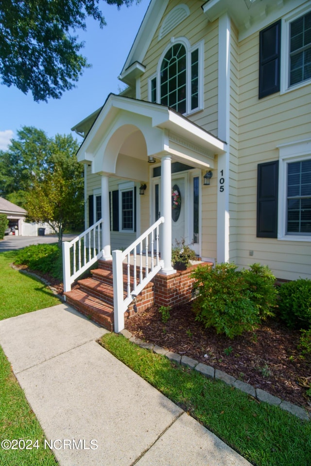 view of front of house with covered porch