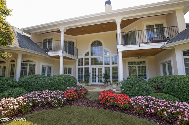 view of building exterior