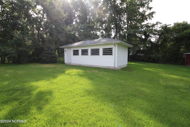 exterior space with a yard