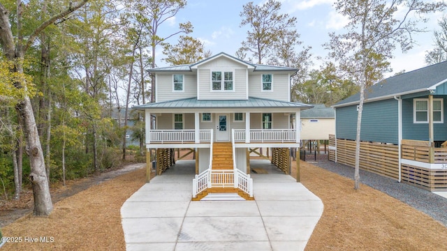 view of front of house with a porch