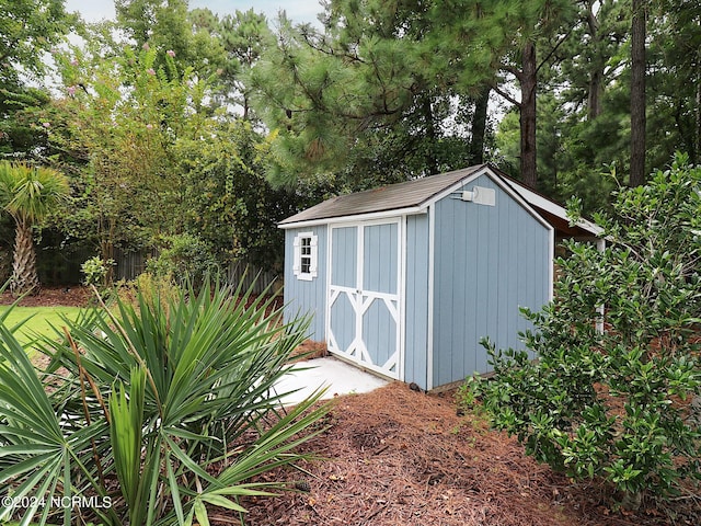 view of outdoor structure