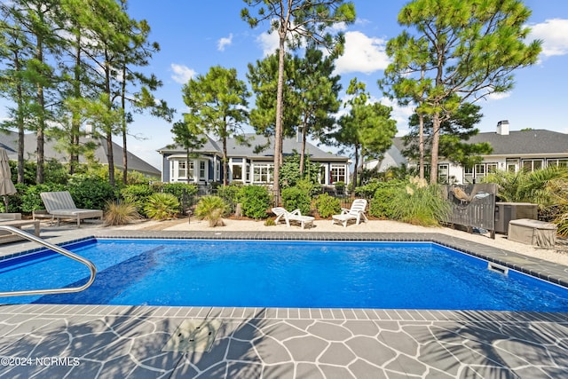 view of outdoor pool