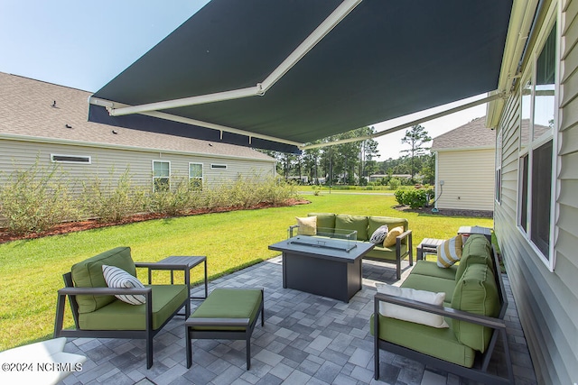 view of patio / terrace featuring an outdoor living space