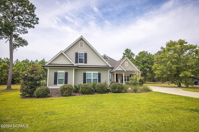 view of front of home with a front yard