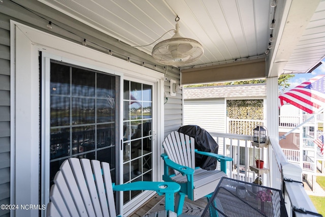 balcony with ceiling fan