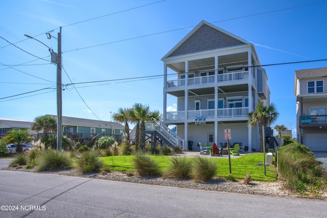 view of coastal inspired home