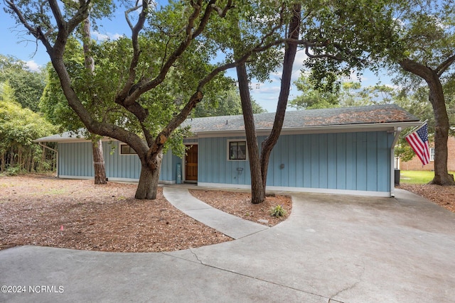 view of ranch-style home