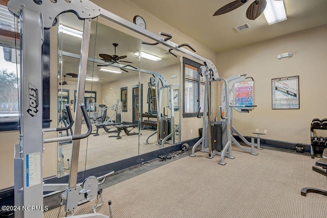 exercise room featuring ceiling fan