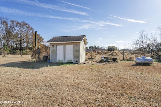 exterior space with a yard