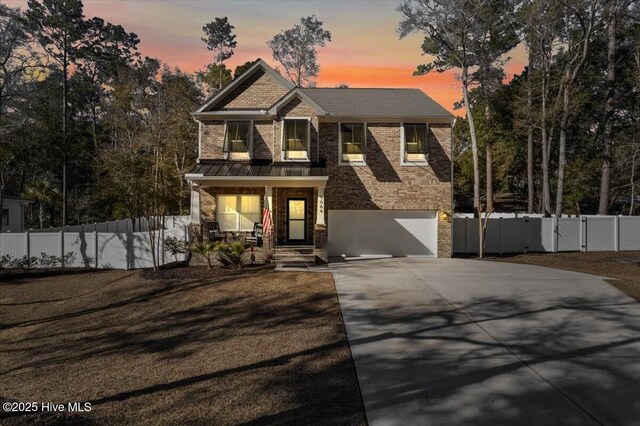 view of front facade featuring a garage