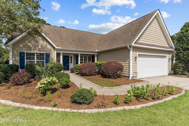 view of front of property with a front yard