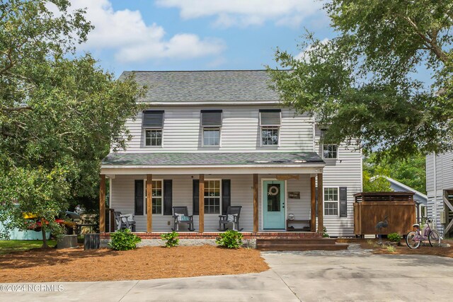 view of front of house featuring a porch